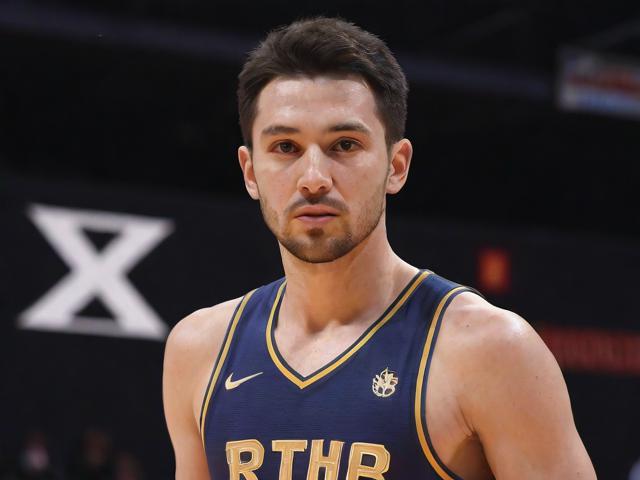 开云体育_ NBA全明星周末盛况：明星球员的精彩瞬间，nba全明星开幕式视频