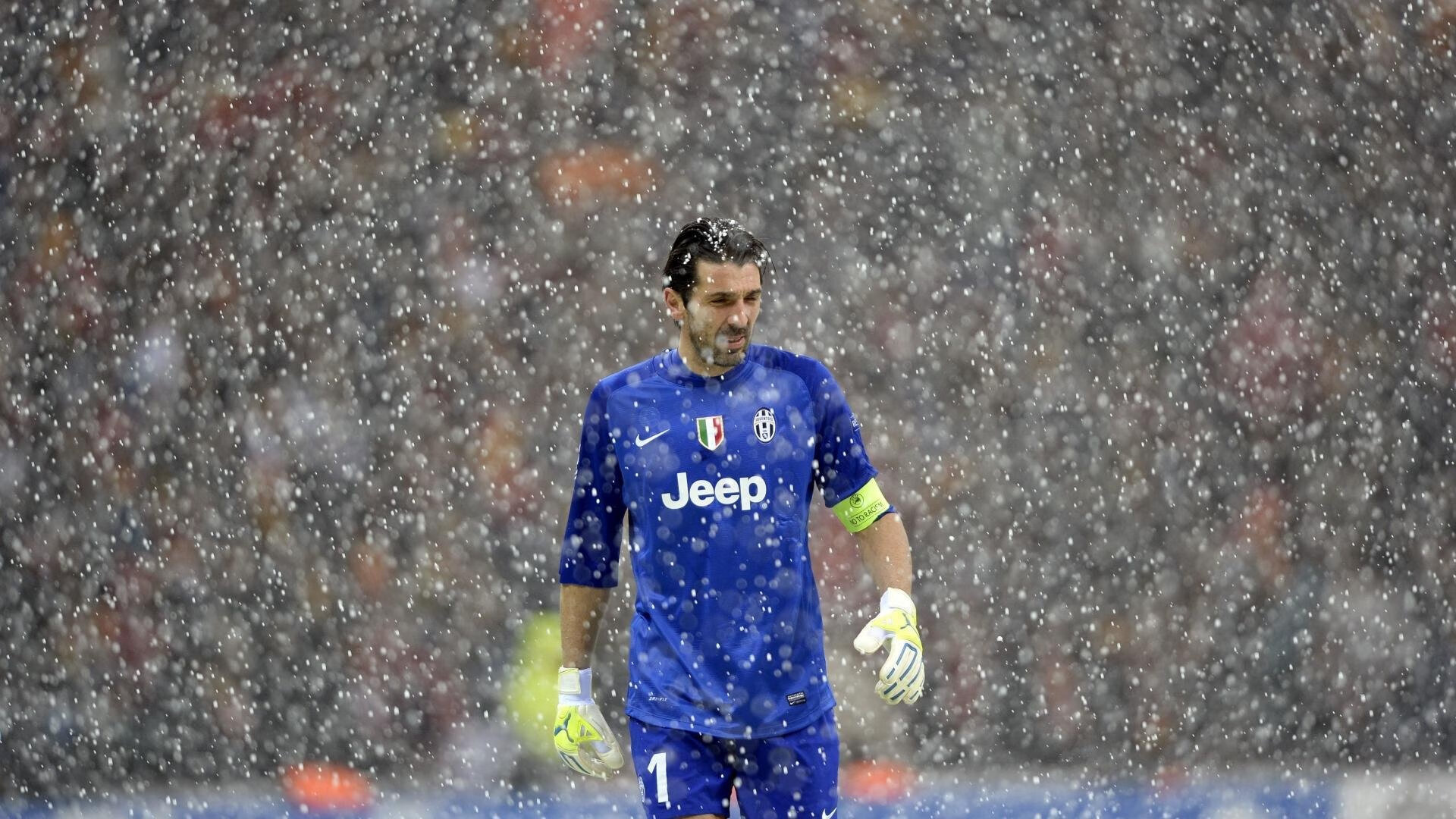 德国男子4x100米自由泳接力队在决赛中获得第六名，德国1500米自由泳